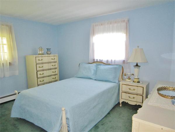 13 Carling Road Framingham, MA 01701 - Photo 17 of 21 Gallery Image 17