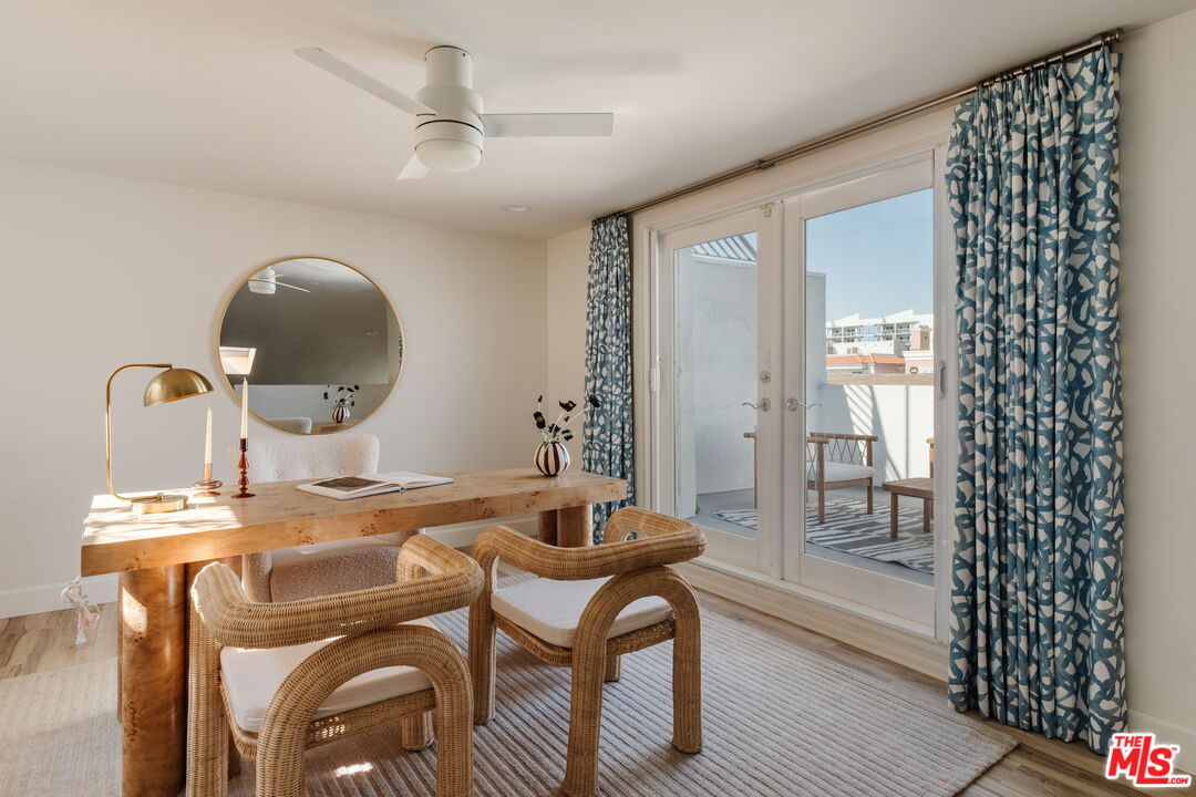 131 Galleon Street, Unit 2 Marina del Rey, CA 90292 - Photo 6 of 21 a dining room with a table and chairs