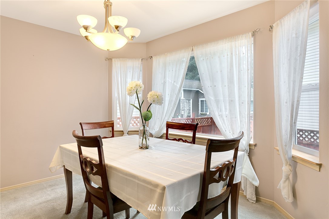 12626 Alexander Road Everett, WA 98204 - Photo 11 of 25 Gallery Image 11