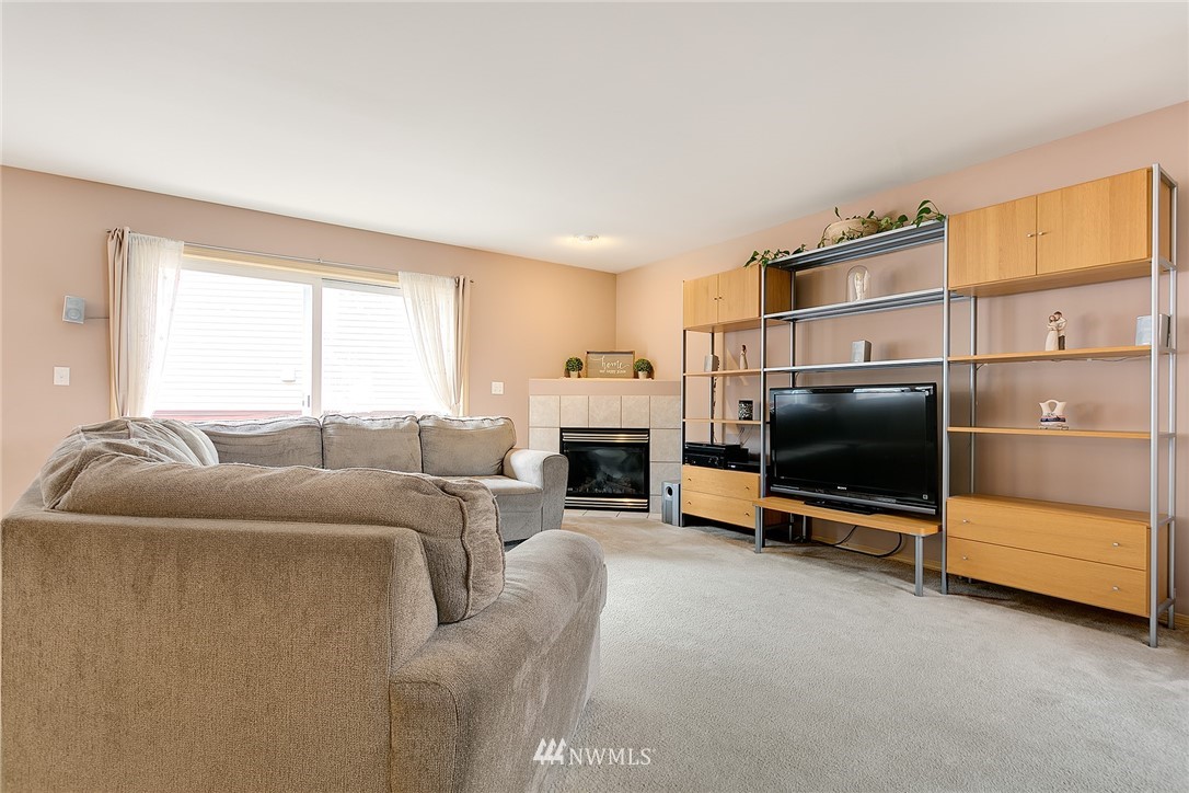 12626 Alexander Road Everett, WA 98204 - Photo 6 of 25 Gallery Image 6