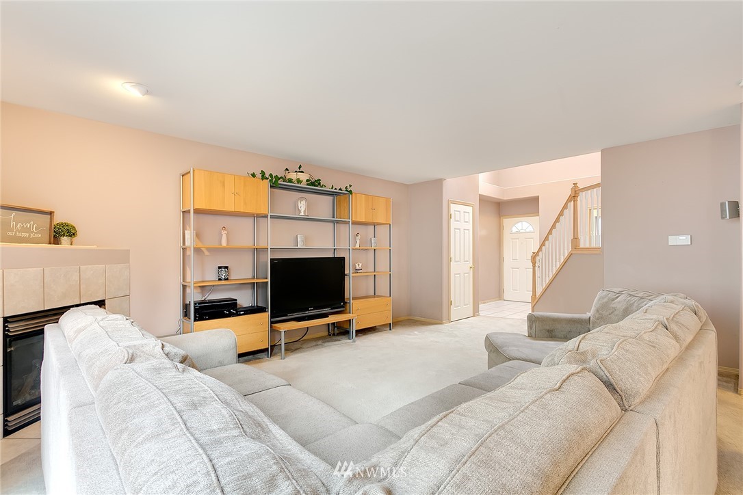 12626 Alexander Road Everett, WA 98204 - Photo 7 of 25 Gallery Image 7