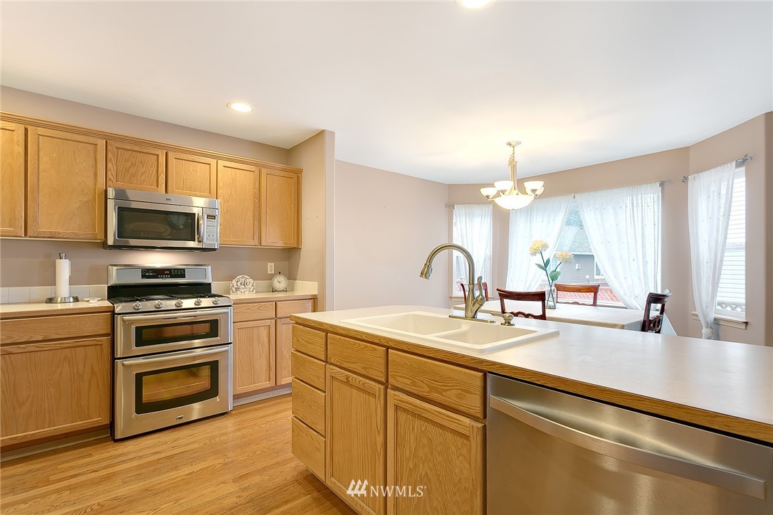 12626 Alexander Road Everett, WA 98204 - Photo 8 of 25 Gallery Image 8