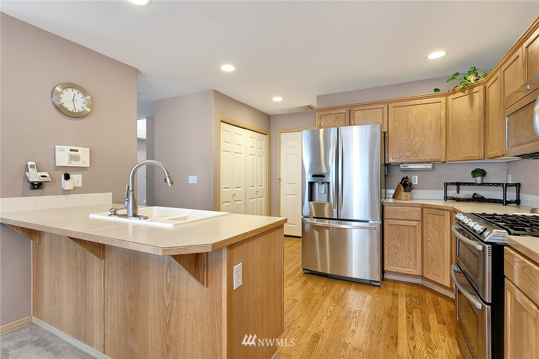 12626 Alexander Road Everett, WA 98204 - Photo 9 of 25 Gallery Image 9