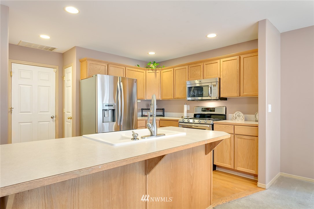 12626 Alexander Road Everett, WA 98204 - Photo 10 of 25 Gallery Image 10