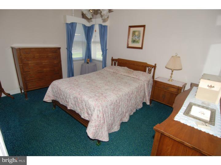 1519 Fayette Avenue Reading, PA 19607 - Photo 6 of 11
