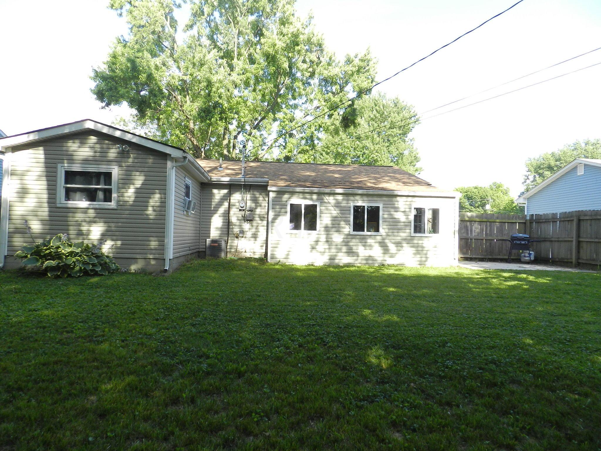 3845 Atkinson Road Columbus, OH 43232 - Photo 6 of 19 Gallery Image 6