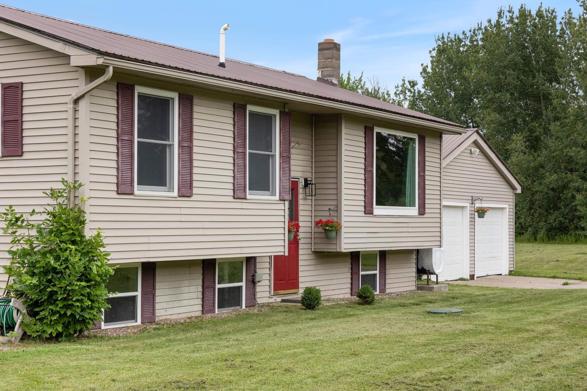 886 Truck Route Alburgh, VT 05440 - Photo 5 of 55 Gallery Image 5