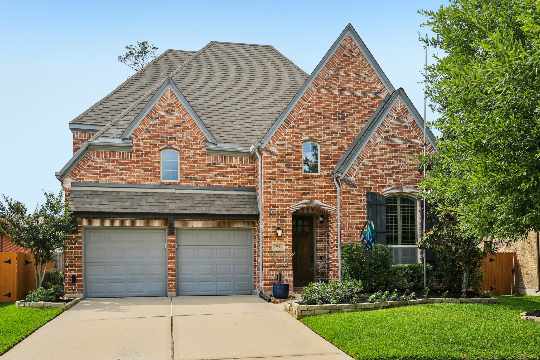 Welcome to 27914 Arden Trl, a beautiful 2 story brick home!