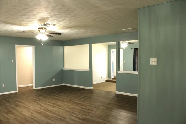 $2,000 | 8203 Wilmerdean Street, Houston, TX 77061