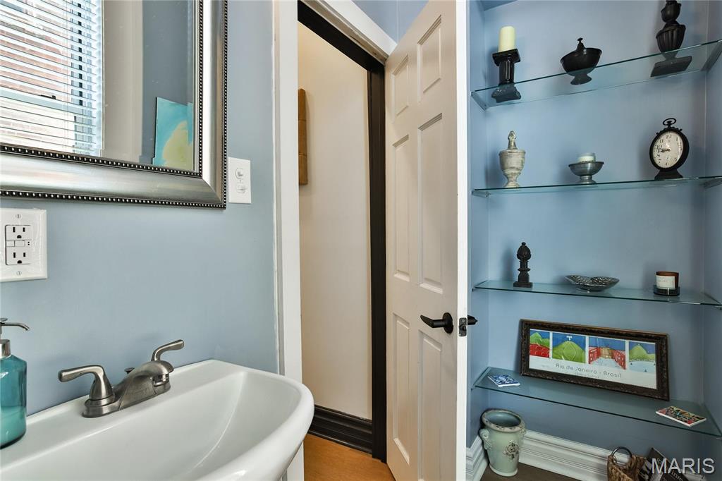 910 Lami Street St. Louis, MO 63104 - Photo 17 of 42