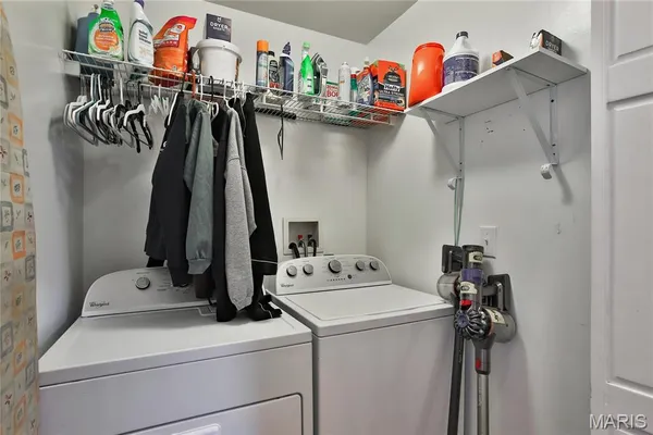 $785,000 | 910 Lami Street, St. Louis, MO 63104