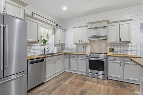 $524,000 | 1660 Annie Penton Road, Jay, FL 32565