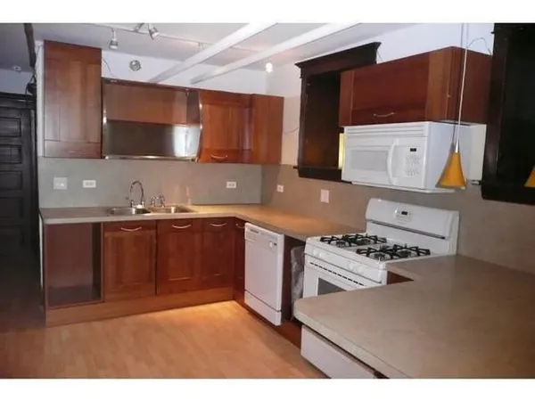 $1,700 | 1529 North Claremont Avenue, Unit G, Chicago, IL 60622