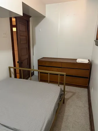 $1,700 | 1529 North Claremont Avenue, Unit G, Chicago, IL 60622