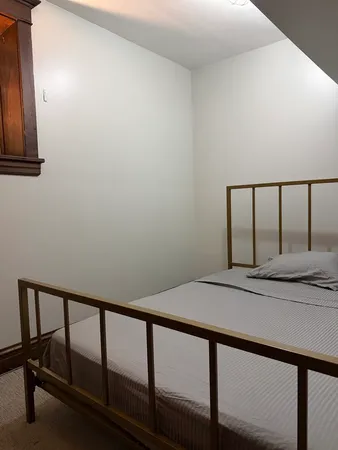 $1,700 | 1529 North Claremont Avenue, Unit G, Chicago, IL 60622