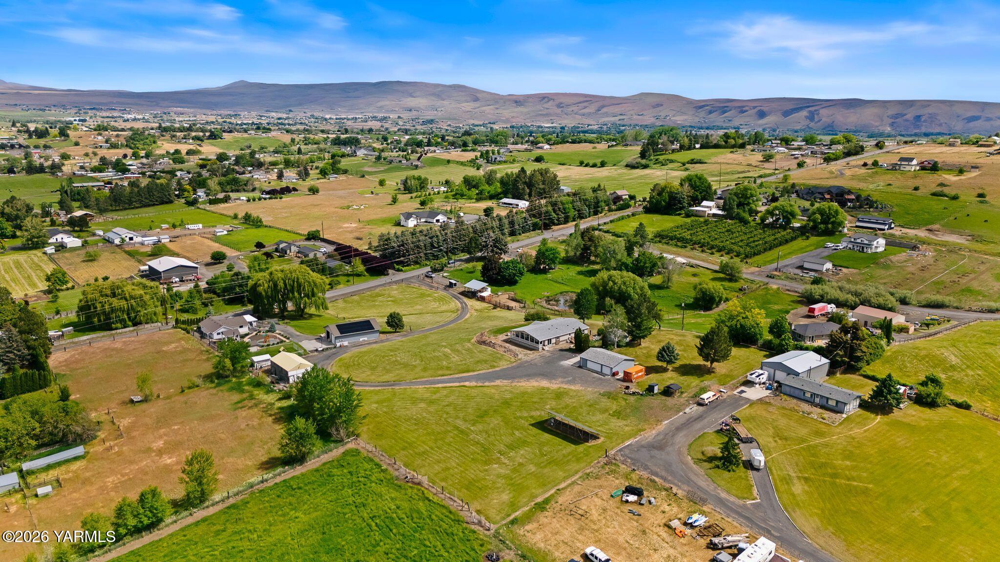 1490 Gore Road Selah, WA 98942 - Photo 35 of 40 mls_1490 Gore Rd Aerials-7