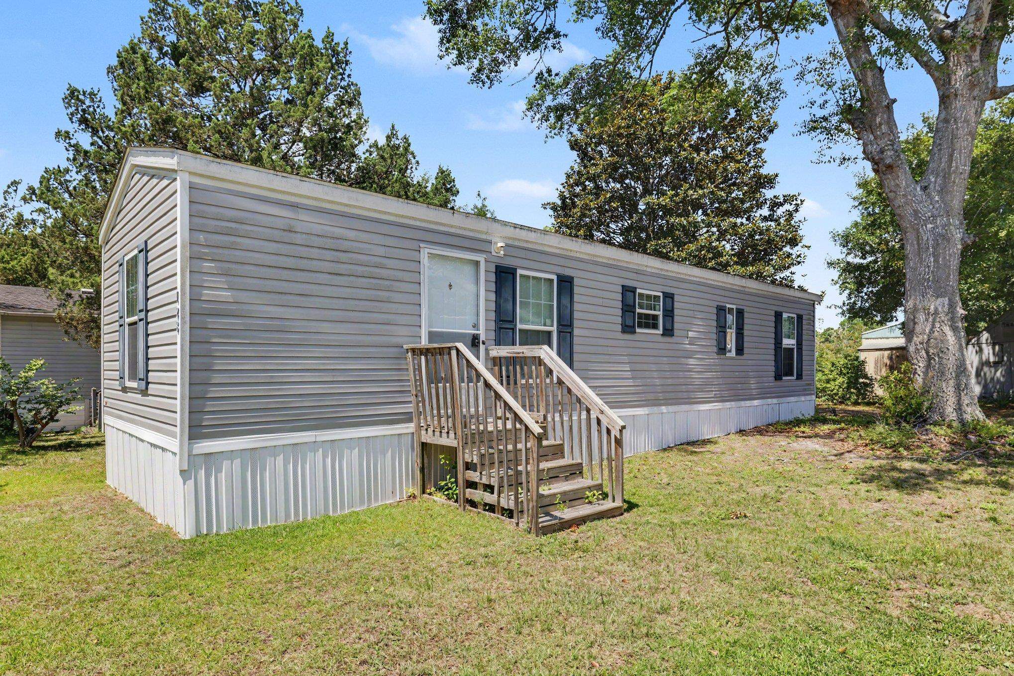 128 Crooked Island Circle Murrells Inlet, SC 29576 - Photo 2 of 21