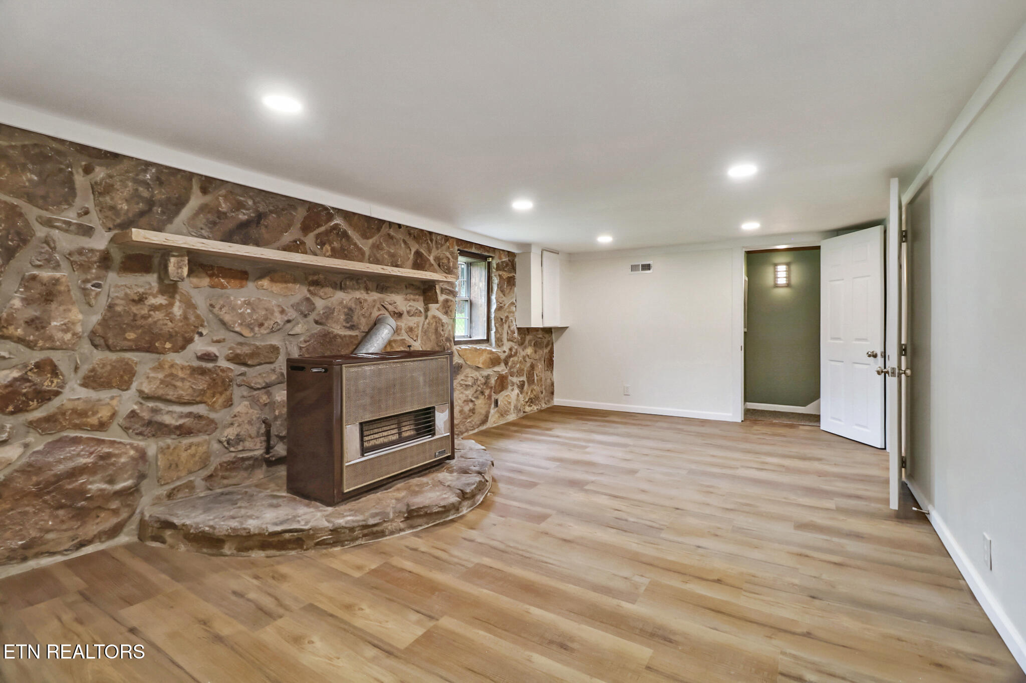 1006 Ruritan Road Harriman, TN 37748 - Photo 27 of 35 img_0152-img_0156