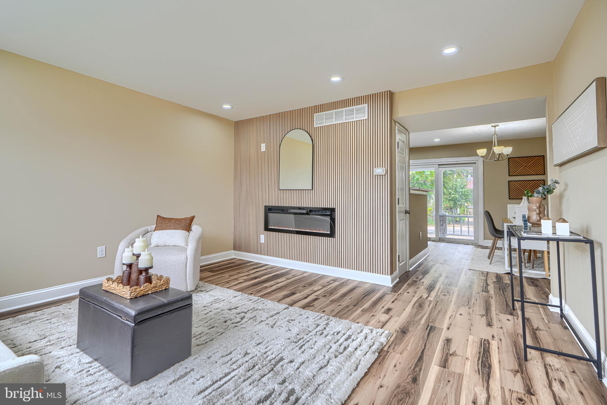 632 Charraway Road Baltimore, MD 21229 - Photo 3 of 41 Gallery Image 3