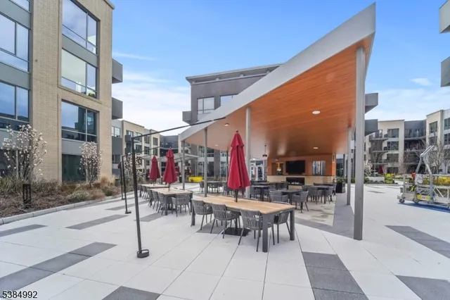 $779,999 | 4 Sadie Circle, Unit 4205, Union, NJ 07083