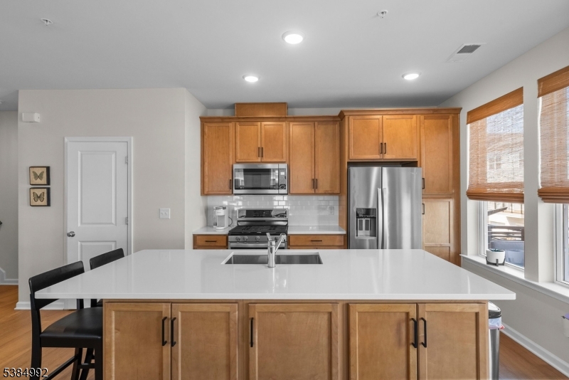 4 Sadie Circle, Unit 4205 Union, NJ 07083 - Photo 5 of 49