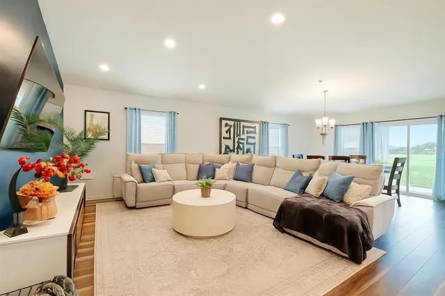 $334,900 | 522 Summer Grove Lane, Haines City, FL 33844