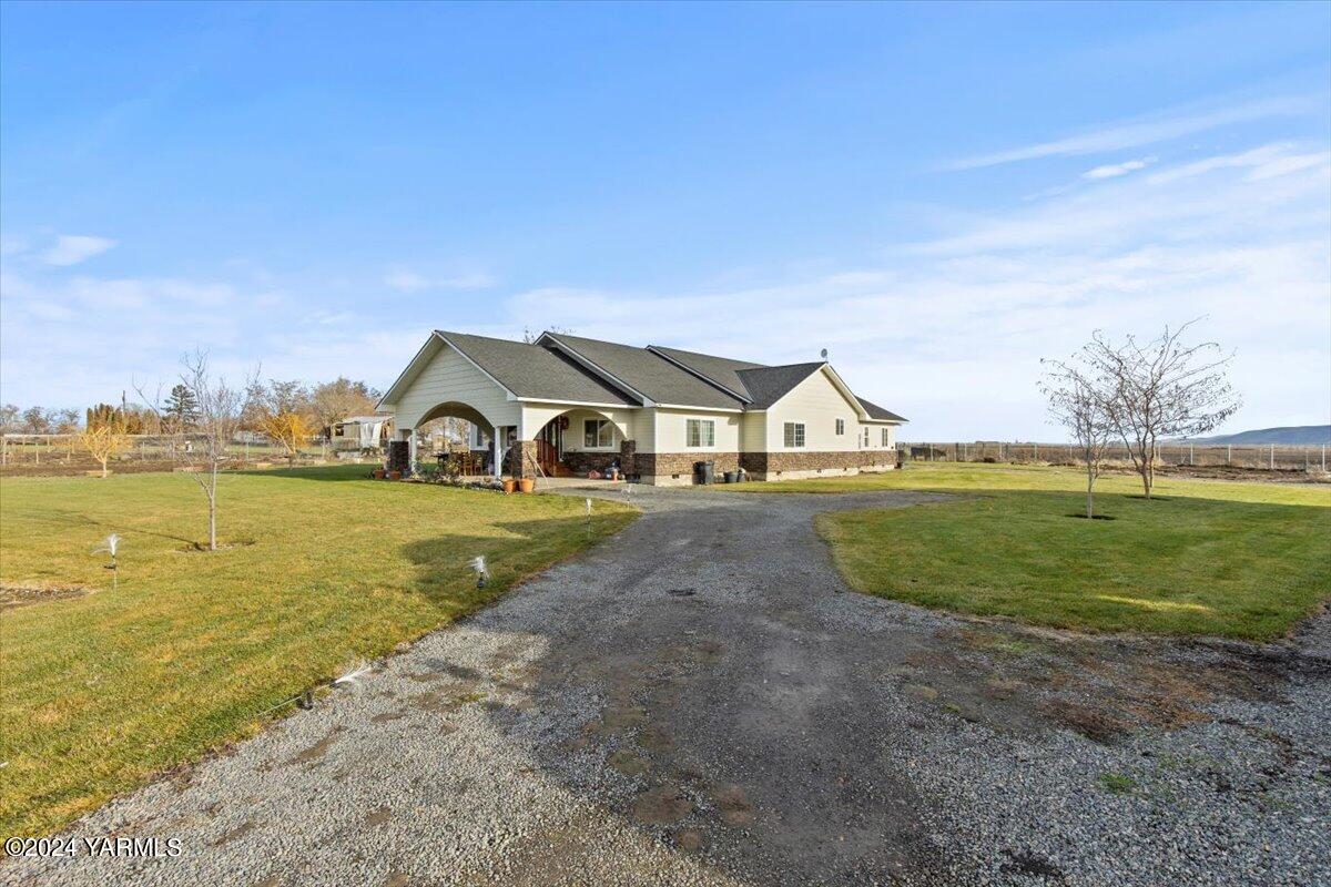 60531 Hwy 97 Toppenish Wa