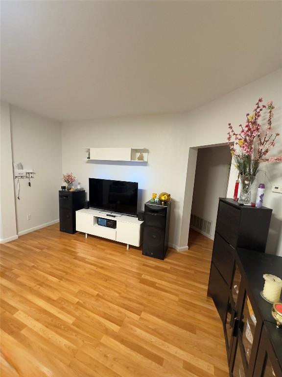 15200 Mandarin Crossing Pflugerville, TX 78660 - Photo 16 of 17 a living room with furniture and a flat screen tv