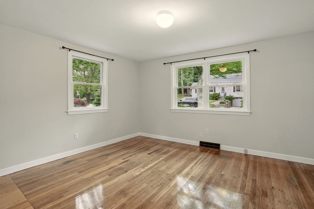 9 Hill Road Bedford, MA 01730 - Photo 13 of 20 Gallery Image 13