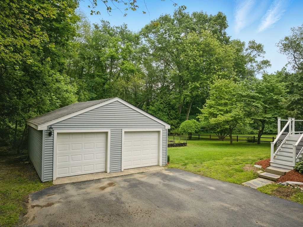 9 Hill Road Bedford, MA 01730 - Photo 17 of 20 Gallery Image 17