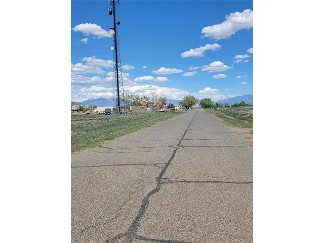 $78,500 | 30 3rd Avenue, Hooper, CO 81136