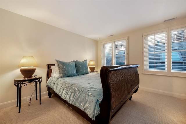 1939 North Howe Street Chicago, IL 60614 - Photo 37 of 54