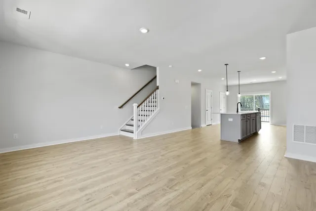 $374,990 | 421 Talbot Drive, Summerville, SC 29486