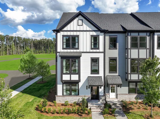 $374,990 | 421 Talbot Drive, Summerville, SC 29486