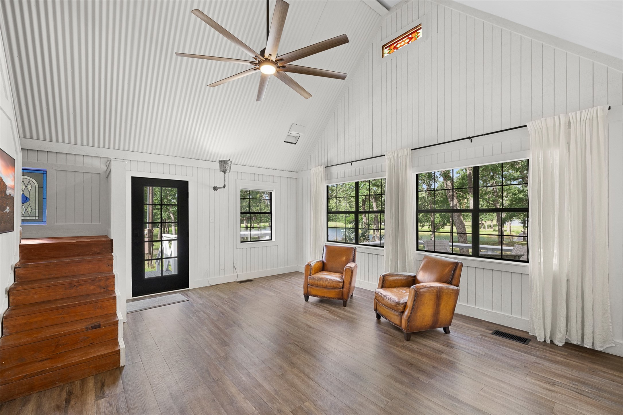 6811 Mockingbird Road Flatonia, TX 78941 - Photo 8 of 44 Living Room