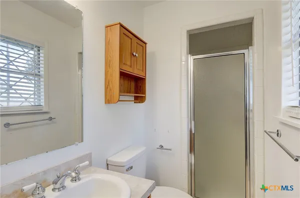 $319,900 | 1513 West Main Street, Little River-Academy, TX 76554