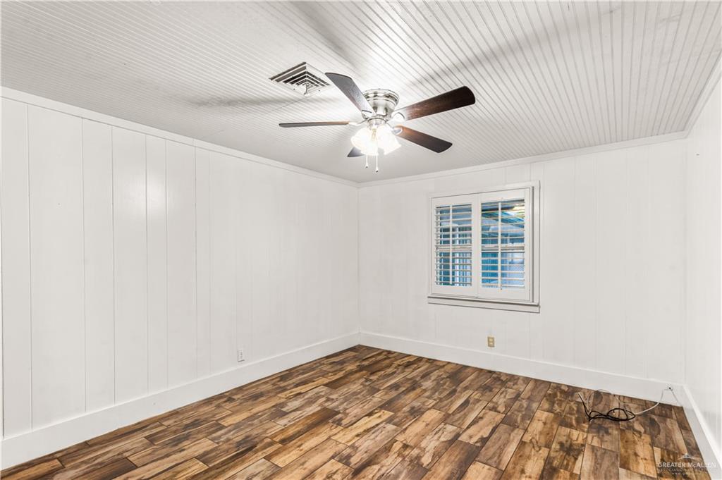 411 South McColl Road McAllen, TX 78501 - Photo 15 of 38 Gallery Image 15