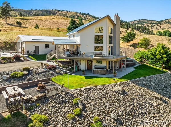 $1,079,000 | 8770 Nahahum Canyon Road, Cashmere, WA 98815