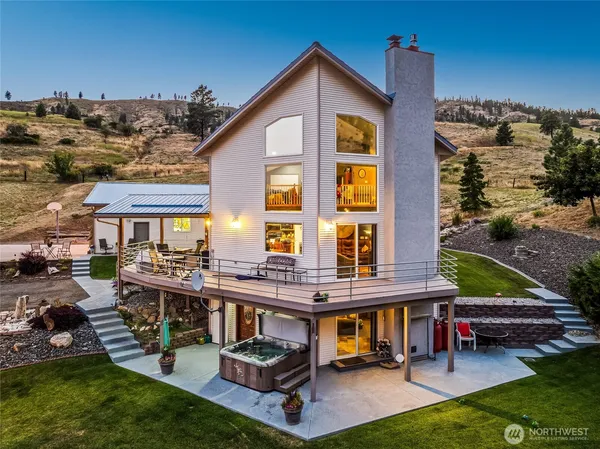 $1,079,000 | 8770 Nahahum Canyon Road, Cashmere, WA 98815