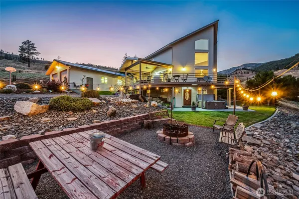 $1,079,000 | 8770 Nahahum Canyon Road, Cashmere, WA 98815