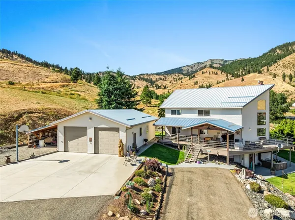 $1,079,000 | 8770 Nahahum Canyon Road, Cashmere, WA 98815