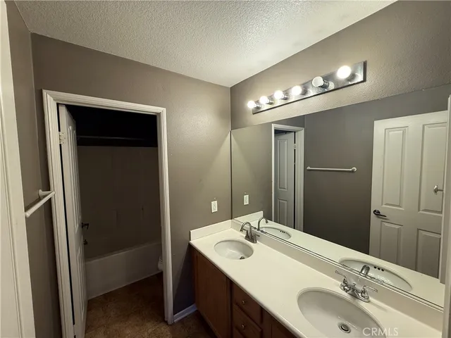 $3,075 | 1264 Reisling Drive, Perris, CA 92571