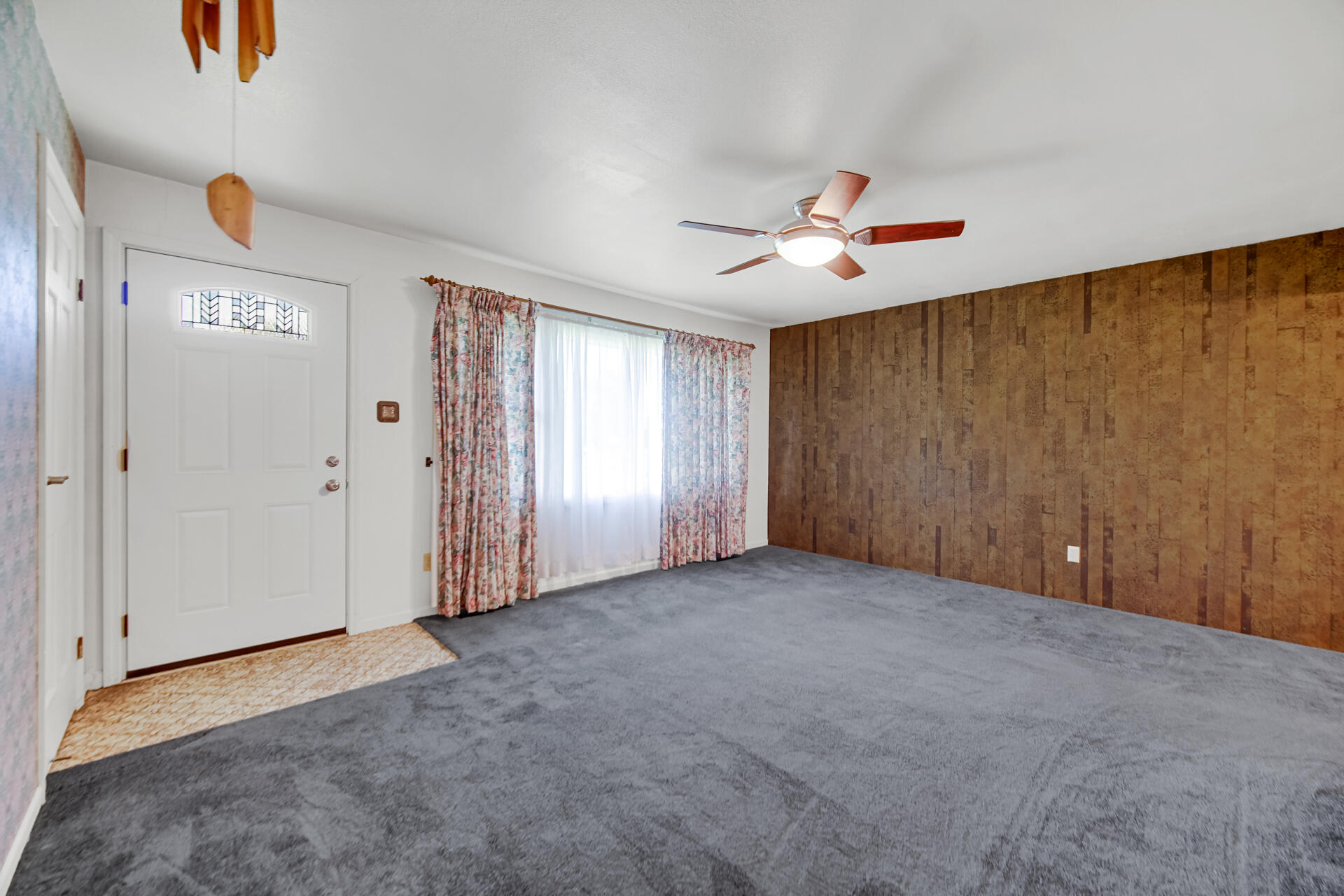 445 Plymouth Road Valparaiso, IN 46385 - Photo 6 of 31 1920x1280