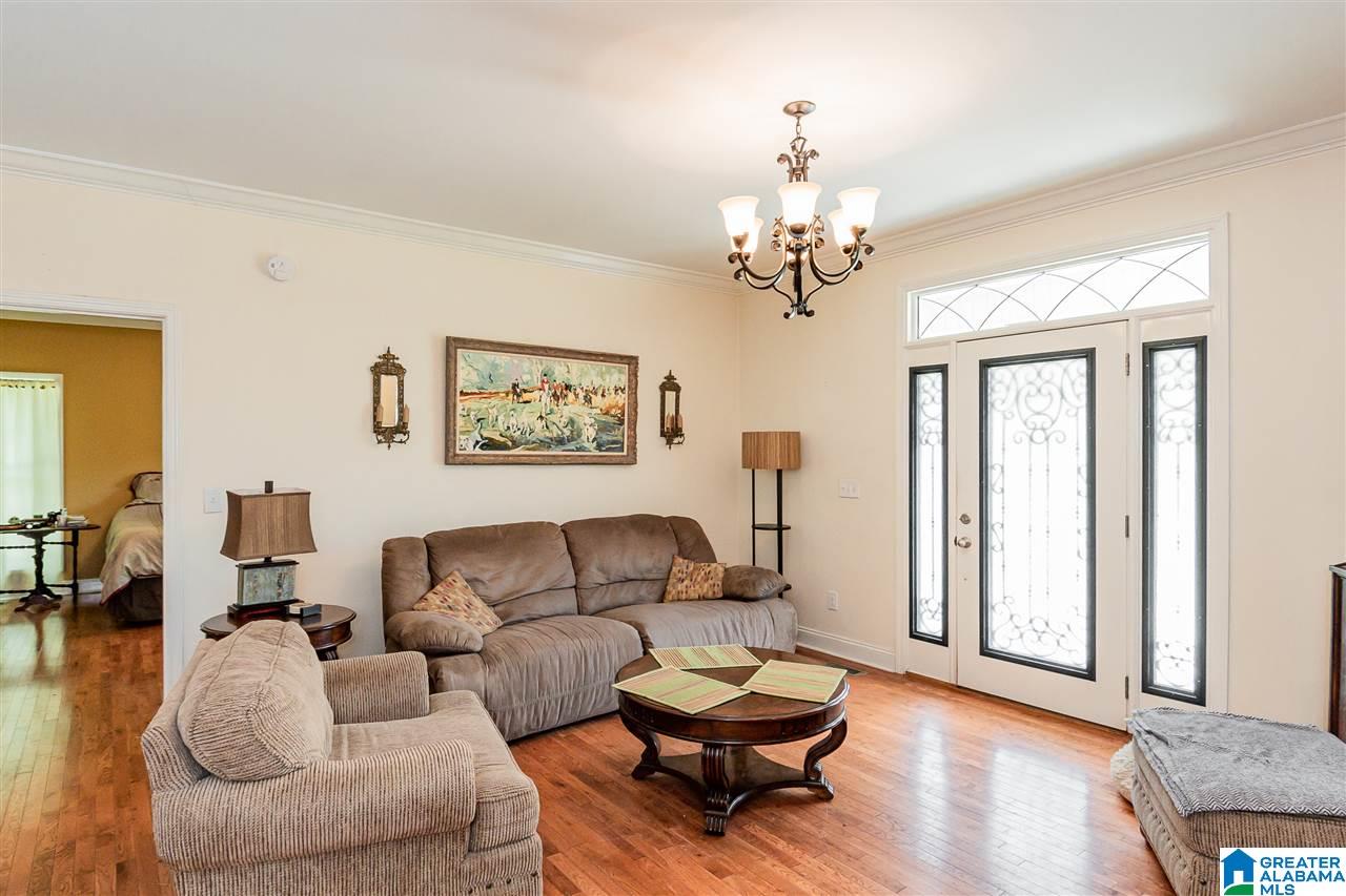 1381 Sardis Road Gardendale, AL 35071 - Photo 6 of 38