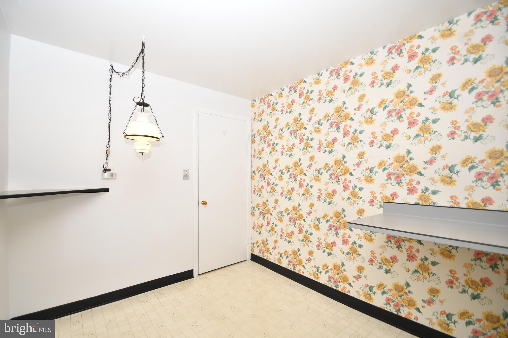 7813 Kentley Road Baltimore, MD 21222 - Photo 11 of 38