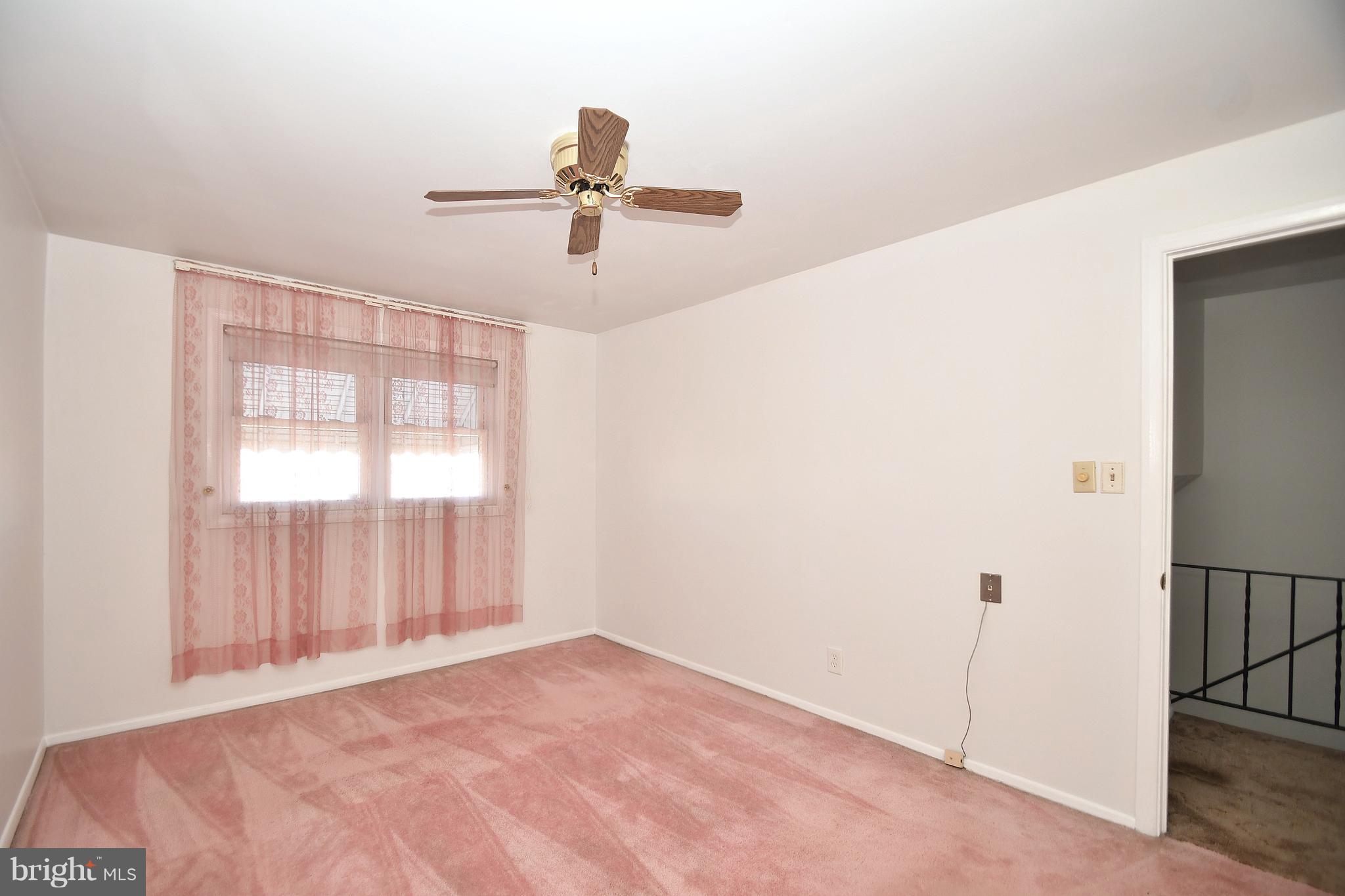 7813 Kentley Road Baltimore, MD 21222 - Photo 4 of 38