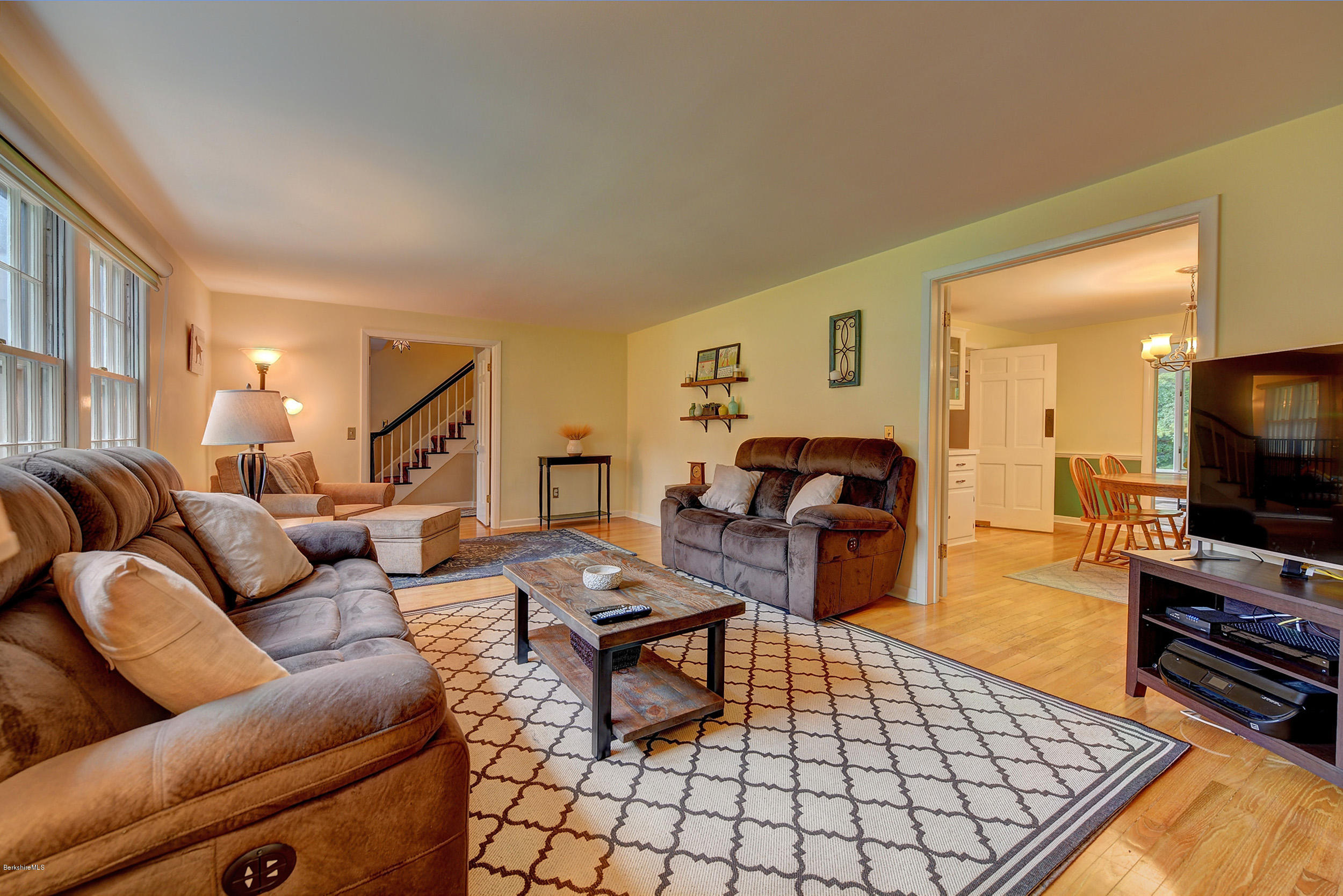 51 Stonehenge Road Pittsfield, MA 01201 - Photo 8 of 42 8-Living Room