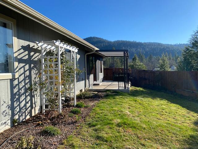 316 Cedar Ridge Cave Junction, OR 97523 - Photo 27 of 46 Back Yard
