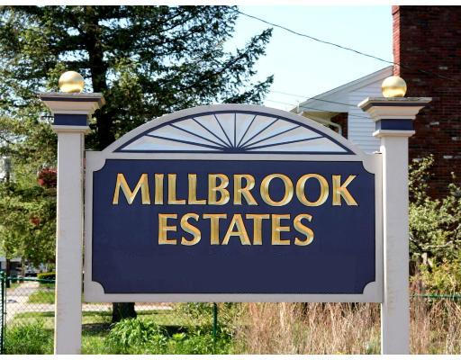 1 Millbrook Lane, Unit 304 Wakefield, MA 01880 - Photo 3 of 14