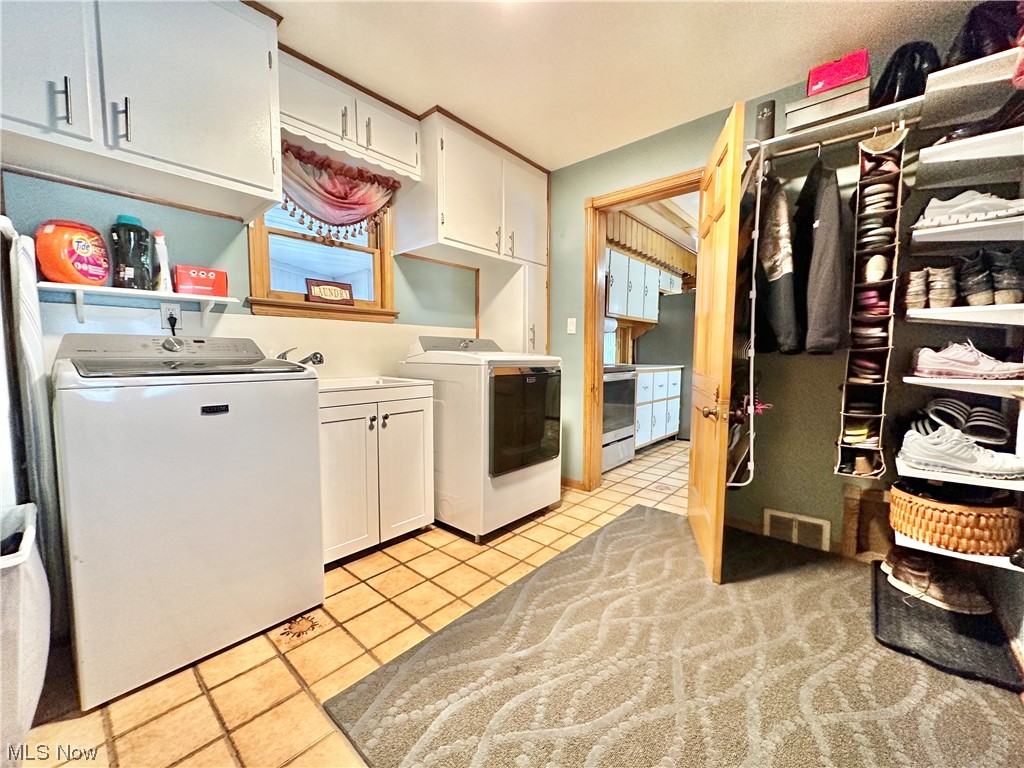 1230 Hillside Road Independence, OH 44131 - Photo 6 of 19 Gallery Image 6